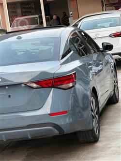 نيسان سنترا